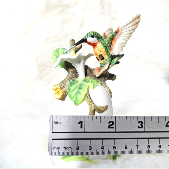 Collectible Green Hummingbird White Flower Nature Garden Porcelain Bell Figurine - Picture 7 of 9